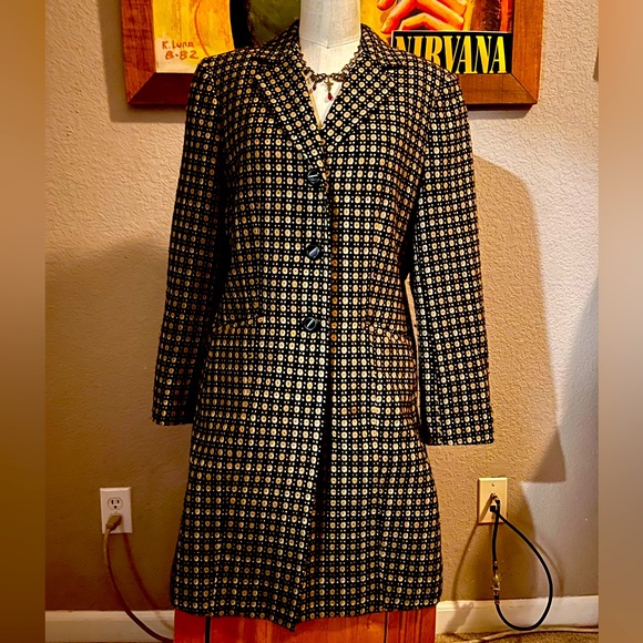 Trench coat, black & beige design, excellent condition - Picture 1 of 3